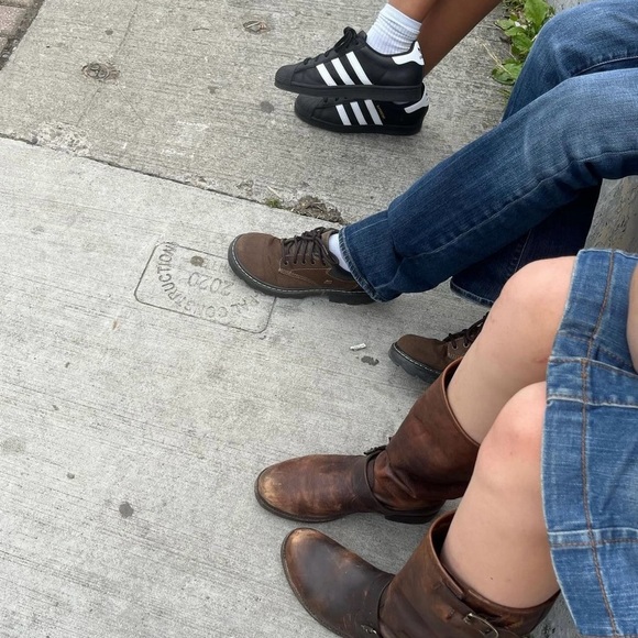 Meet your Posher, Robyn - Picture 1 of 1